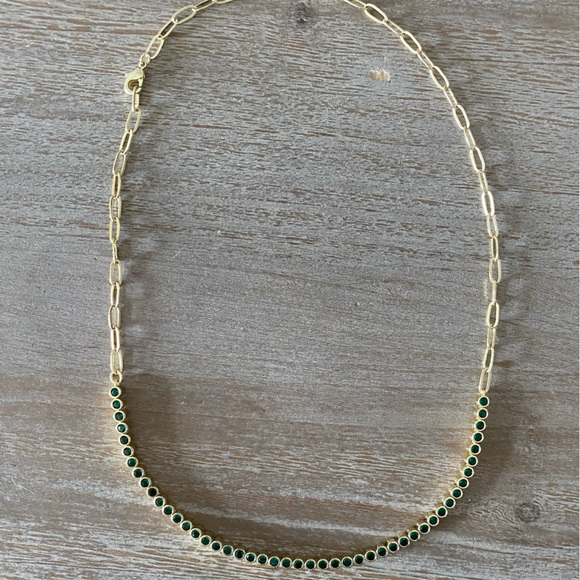 Evereve Zoey Emerald Bezeled Gold Paperclip Chain Choker Necklace - Picture 3 of 9